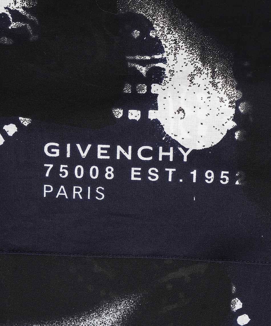 Givenchy BP0048 P0H2 140X140 Scarf 2