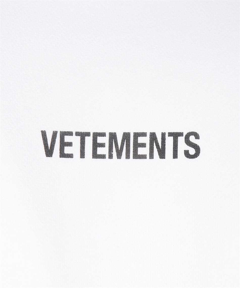 Vetements UAH20TR725 LOGO Hoodie White Vetements UAH20TR725 LOGO Hoodie White
